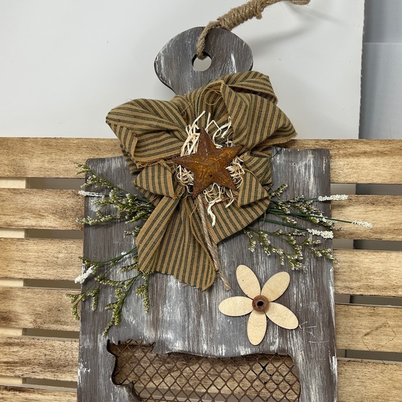 Rustic Farmhouse Wall Decor with Cow Cutout and Bow - Picture 3 of 9